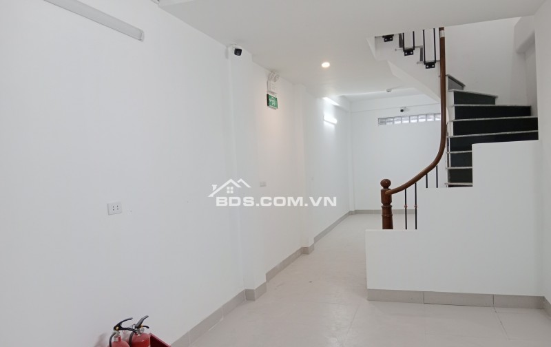 Bán Nhà Dòng Tiền Trương Định 42m, 5 tầng, mt 3,5m, giá 10.75 tỷ.