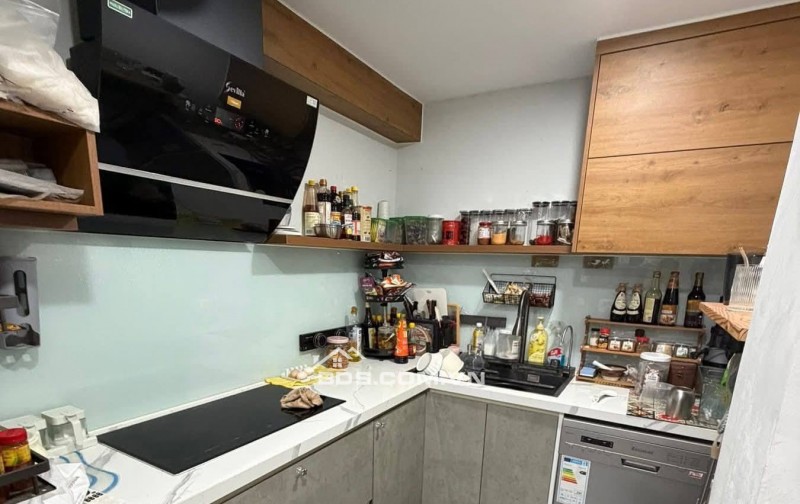 Bán Nhà Mặt Phố Kinh Doanh, Thanh Nhàn, Hai Bà Trưng 80m, mt 4.2m, giá 9.3 tỷ.