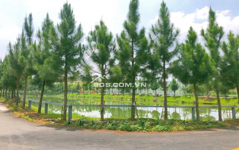 BÁN ĐẤT NẰM TRONG KHU NGHỈ DƯỠNG GẦN HỒ TÂM CHÂU