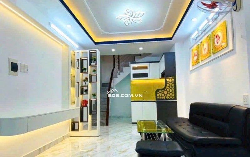 Bán nhà đường Huỳnh Tấn Phát