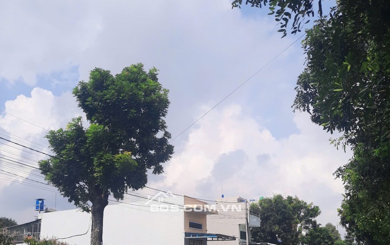 Cần Bán Nhà Mặt Tiền Bến Lức Long An