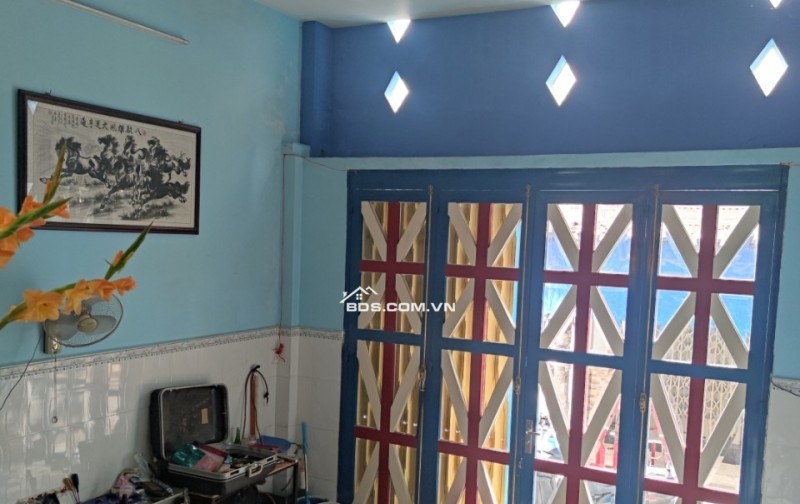 Nhà 2// Bà Hom. Hem 4,5m. Gân trương học. Chơ phú lâm