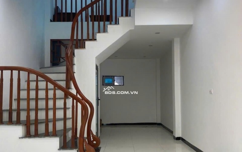 Bán nhà đẹp mặt ngõ thông kinh doanh phố Thành Công 33m2 4tầng nhỉnh 7tỷ Ba Đình