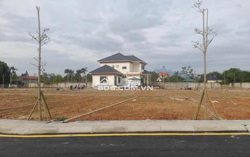 Cần bán đất hòa lạc nằm tại trung tâm đô thị vệ tinh  gần ga metro gần đh quốc gia lh 0987150666 e gửi tt chi tiết ạ.