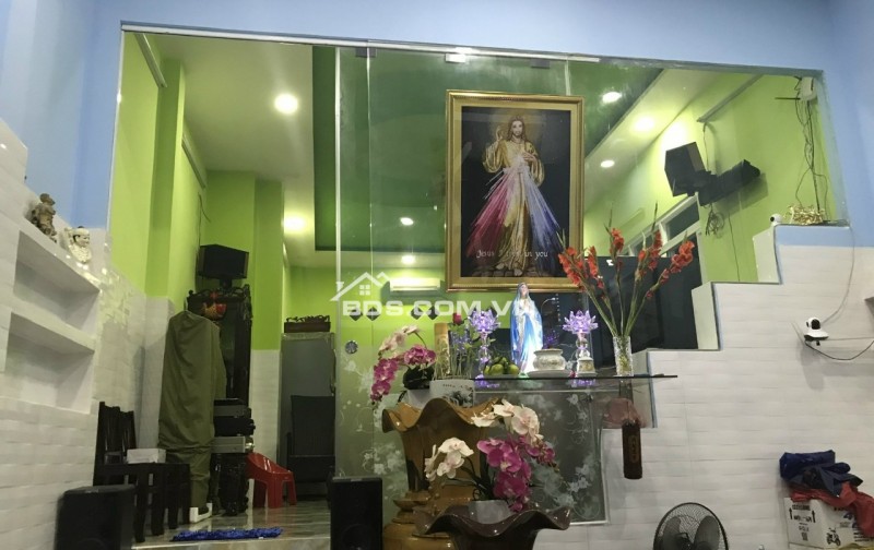 Nhà 2// Bà Hom. Hem 4,5m. Gân trương học. Chơ phú lâm