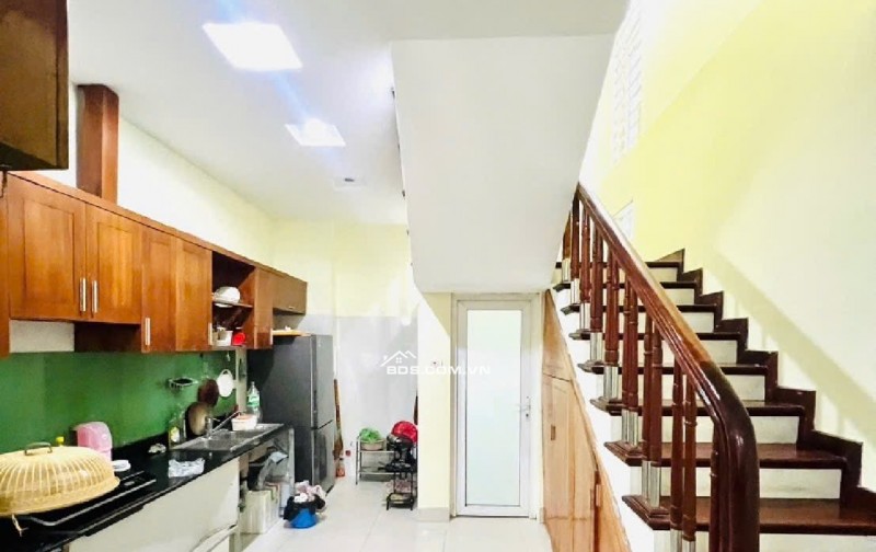 Nhanh còn kịp.  Khương Trung 50m ô tô vào nhà, 7,8 tỉ