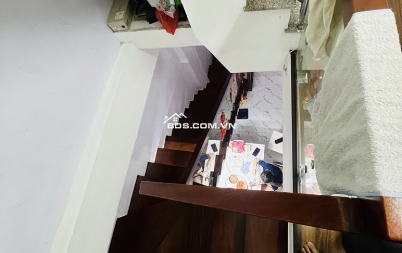B.A.N NHÀ NGUYỄN TRÃI  34.1 M2 - 4 Tầng - Ngõ nông thẳng tắp - giá  7.5 tỷ