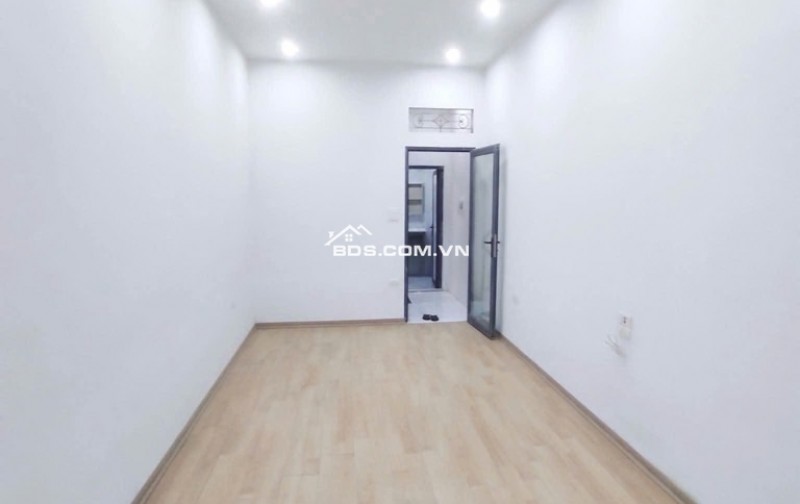 NHÀ ĐẸP – NHÂN HÒA, SẴN VỀ Ở NGAY 31M2 - 5 Tầng - 8 Tỷ hơn