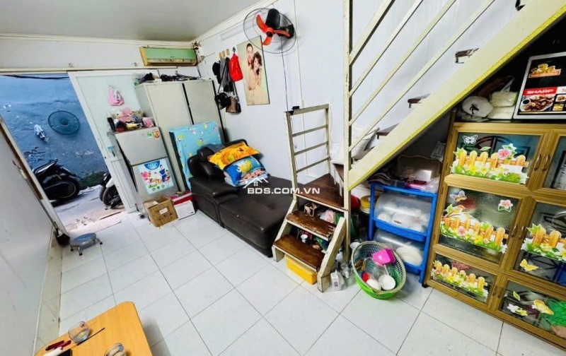 Bán nhà ngõ Bùi Xương Trạch 20m2 , 2,5 tầng