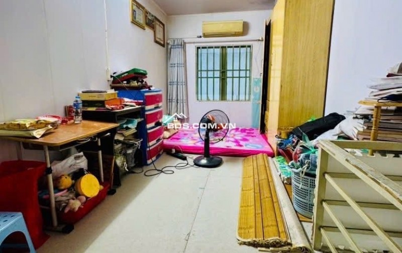 Bán nhà ngõ Bùi Xương Trạch 20m2 , 2,5 tầng