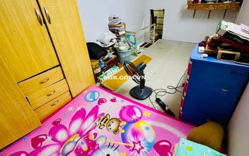 Bán nhà ngõ Bùi Xương Trạch 20m2 , 2,5 tầng