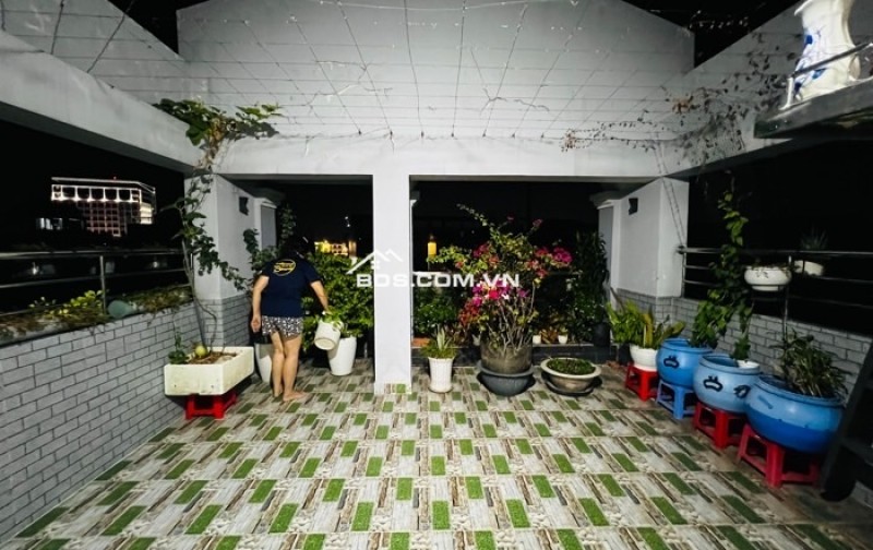 CHỦ GẤP BÁN NHÀ 5 TẦNG NGAY TRUNG TÂM QUẬN GÒ VẤP