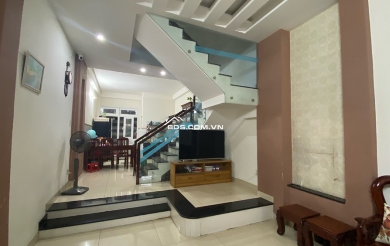 NHÀ 3 TẦNG HẺM XE HƠI QUANG TRUNG, TRUNG TÂM GÒ VẤP