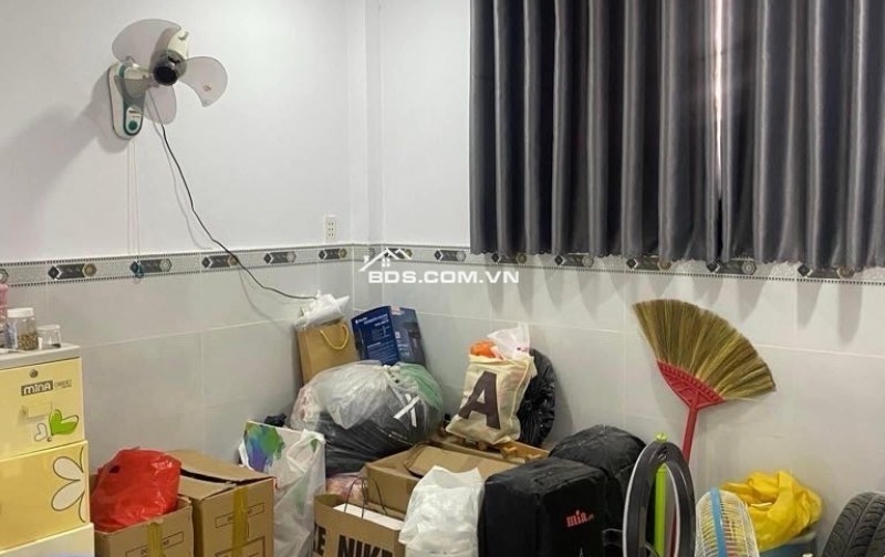 Nhà bán P.13, Bình Thạnh Nguyễn Xí ngang 3,5m dài 8m 3 tầng lầu