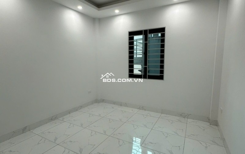 BÁN NHÀ KIM CHUNG: 40M - 4T - CHỈ 4,7 TỶ - VỊ TRÍ ĐẸP - MORING ÐỖ CỬA, NGAY KDT HINODE