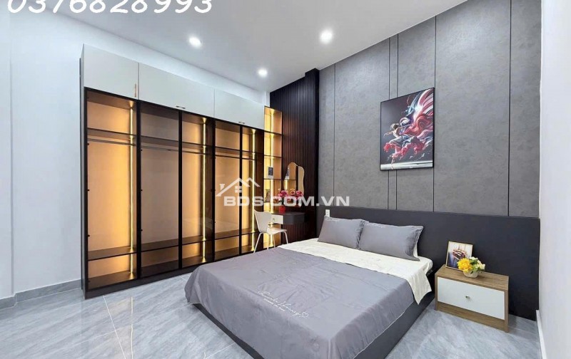NHÀ MỚI Ở NGAY-BÙI QUANG LÀ- 2 TẦNG- 3,7x13- HXH- TẶNG FULL NỘI THẤT- NHỈNH 5 TỶ TL