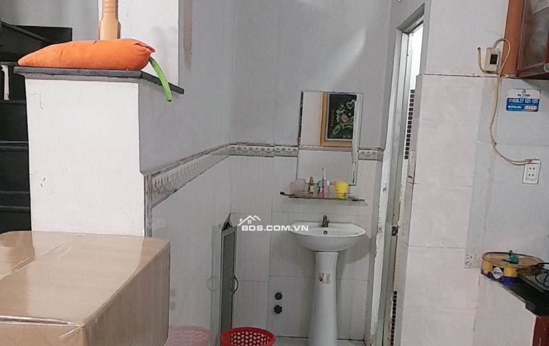 Nhà Ấp Tiền Lân - Xã Bà Điểm, Hóc Môn  Giá: 4.75 tỷ  DT: 82.5m² (5×17m), 2 tầng, BTCT  2PN, 2WC
