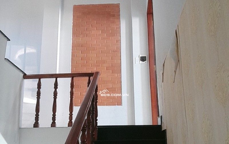 Nhà Ấp Tiền Lân - Xã Bà Điểm, Hóc Môn  Giá: 4.75 tỷ  DT: 82.5m² (5×17m), 2 tầng, BTCT  2PN, 2WC