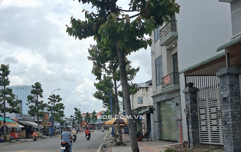 Nhà MT Lê Thị Hà – Hóc Môn | DT:  155m² (3.6×41.5m) | Giá hời: 10.95 tỷ (~60tr/m²) KC: 3 tầng BTCT, 4PN rộng, giếng trời, sân thượng, ban công.