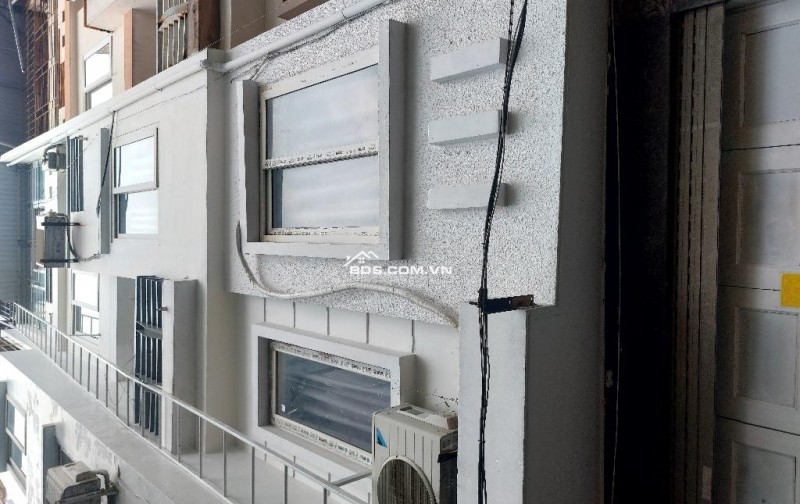 Bán nhà dòng tiền phố gần Công Viên Cầu Giấy, nhà 5x44m2, giá nhỉnh 9 tỷ