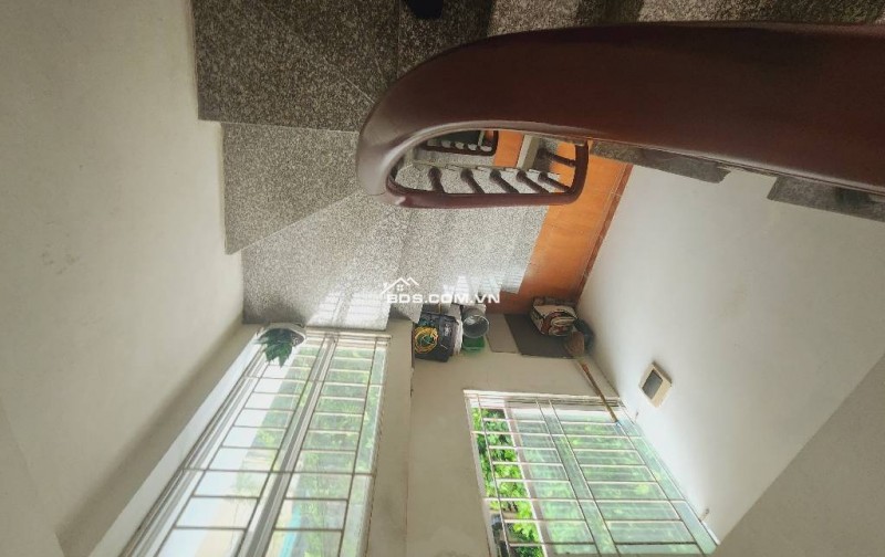 LÔ GÓC – NHÀ ĐẸP – Ô TÔ ĐỖ CỬA – GIÁ CHỈ NHỈNH 7 TỶ