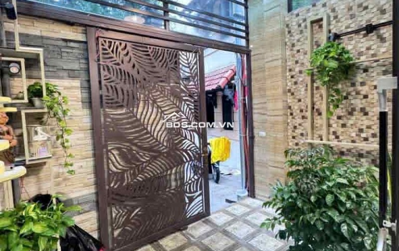 BÁN NHÀ NGUYỄN VĂN CỪ 52 m2 x5TẦNG- XE TẢI 3 TẤN VÀO TẬN CỔNG GIÁ 11,8 TỶ