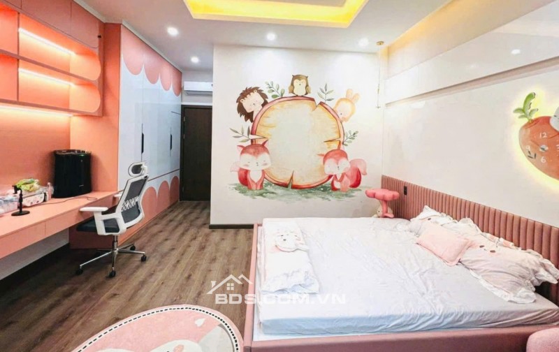 Bán Nhà 1 Trệt 4 Lầu Chính Chủ 2 Mặt Tiền Đường Nhựa N1&N2 Tại 28 Bình Hà, P. Quy Nhơn, Gia Lai