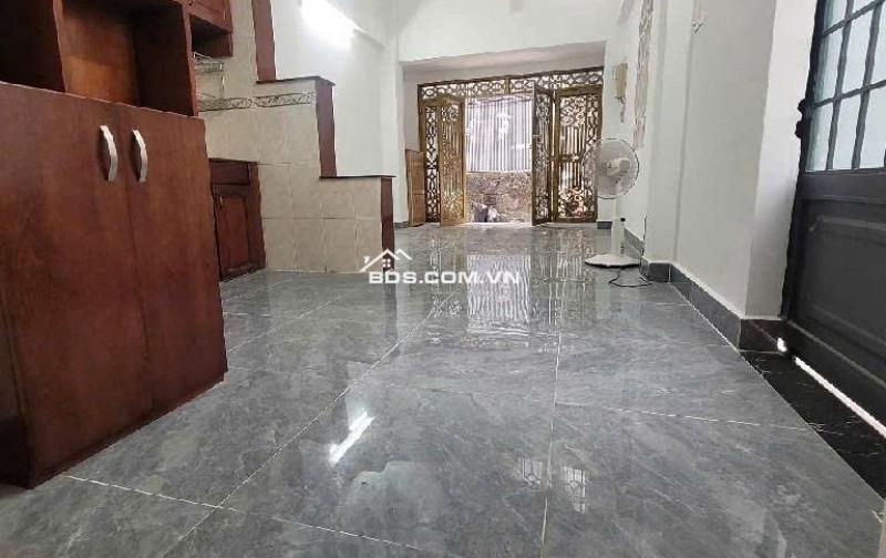 Nhà đường Nguyễn Thượng Hiền 5 tầng, 4pn gần trung tâm giá chỉ 6,25 tỷ ,nhà mới cứng đầu tư ngon