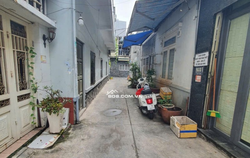 Bán nhà Đẹp HXH gần Mặt tiền Cống Lở, Tân Bình, 30m2, 2tầng, 2PN. Chỉ 4.75tỷ Full Nội Thất .