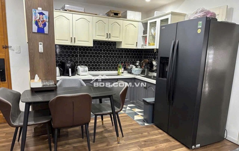 Cho thuê chung cư Screc, Trường Sa, Q3: 80m2, 2pn, 2wc, NT 13tr/tháng