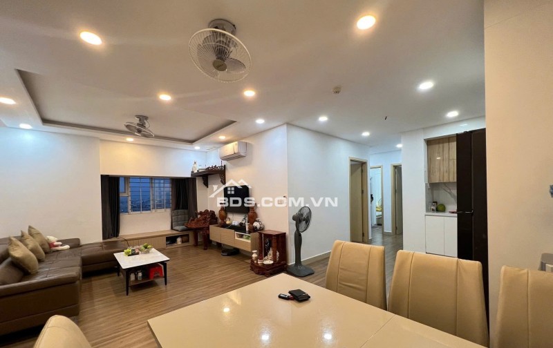 13tr/tháng, Nội thất, 90m2, 2PN. 2WC, C/c Screc, TRường Sa. Q3.