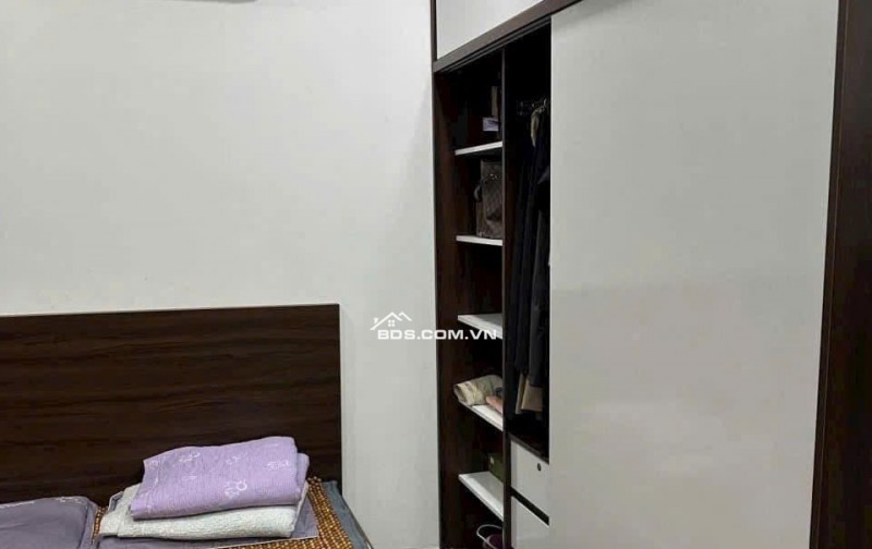 Cho thuê chung cư Screc, Trường Sa, Q3: 80m2, 2pn, 2wc, NT 13tr/tháng