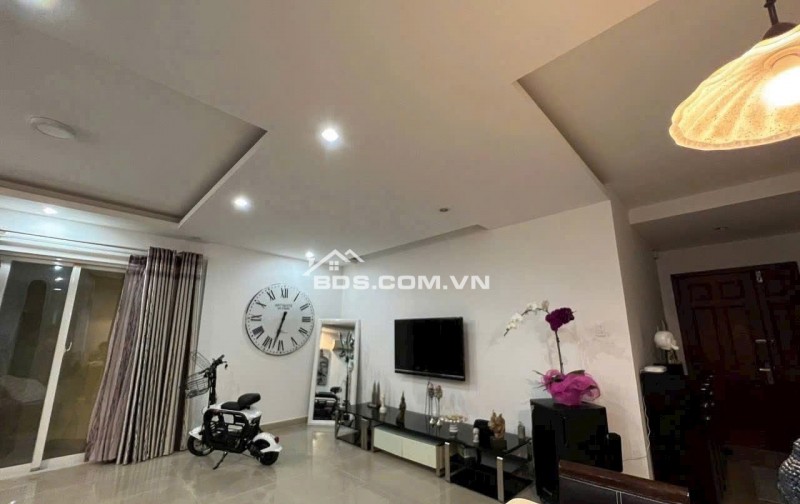 22tr/th. NTCC, Cao ốc Satra, Phan Đăng Lưu, PN, 145m2, 3PN, 2WC.