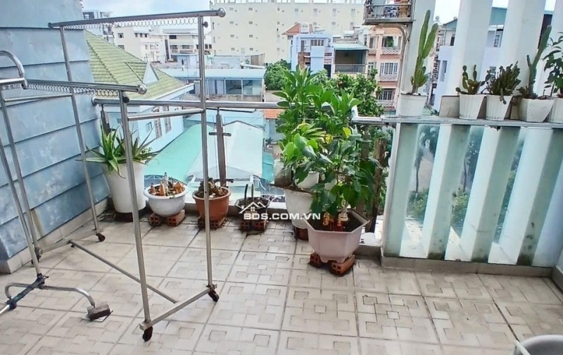  BÁN NHÀ HẺM NHƯ MẶT TIỀN PHAN HUY ÍCH – GẦN EMART – VIEW CÔNG VIÊN