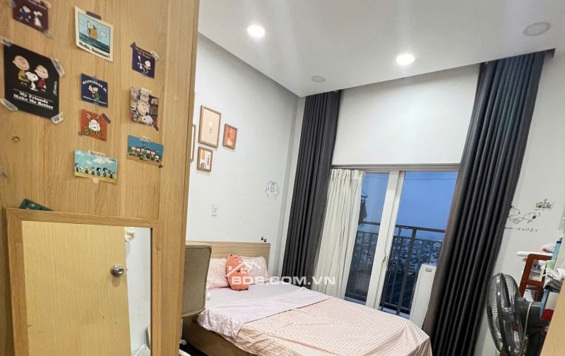 13tr/tháng, Nội thất, 90m2, 2PN. 2WC, C/c Screc, TRường Sa. Q3.