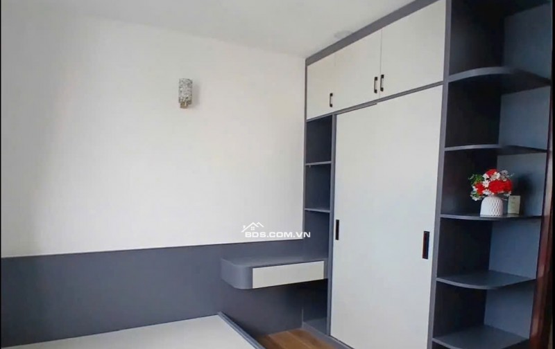 83m2, 2PN, 2WC, Căn góc, Nội thất, 13tr/th, Chung cư Screc, Trường Sa, Q3