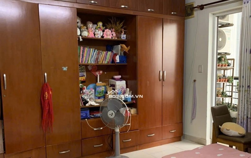 Chung cư Screc, Trường Sa, Quận 3: 2p ngủ, 2wc, nội thất mới, 12tr/th, 80m2.