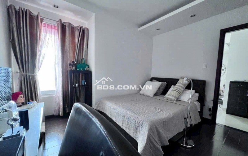 22tr/th. NTCC, Cao ốc Satra, Phan Đăng Lưu, PN, 145m2, 3PN, 2WC.