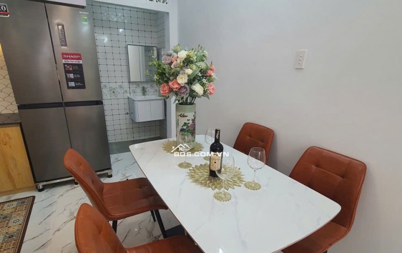 Bán nhà Đẹp HXH gần Mặt tiền Cống Lở, Tân Bình, 30m2, 2tầng, 2PN. Chỉ 4.75tỷ Full Nội Thất .