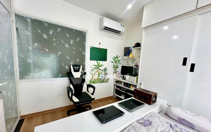 12tr5/tháng, Nội thất, 85m2, 2PN, C/c Screc, Q3, Trường Sa, Nhà mới.