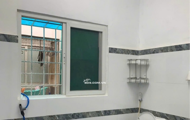 Chung cư Q1, Nguyễn Trãi, P. Nguyễn Cư Trinh, 89m2, 3PN, 12tr/th.