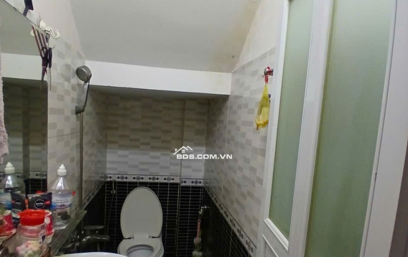  BÁN NHÀ HẺM NHƯ MẶT TIỀN PHAN HUY ÍCH – GẦN EMART – VIEW CÔNG VIÊN