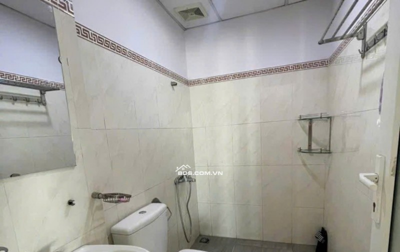 Chung cư Phú Thạnh, Nguyễn Sơn,TP: 110m2, 3PN, Nhà trống, 10tr5/th.