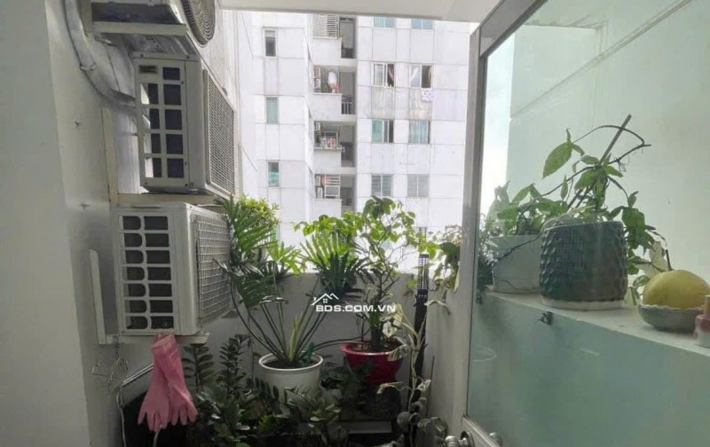 10tr/tháng. Nội thất đủ, C/c Ruby Garden, 83m2, 2PN, 2WC, Tân Bình.
