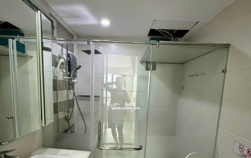 Chung cư Xigrand Court, Lý Thường Kiệt, Q10: 22Triệu, Nội thất, 3PN, 2WC.