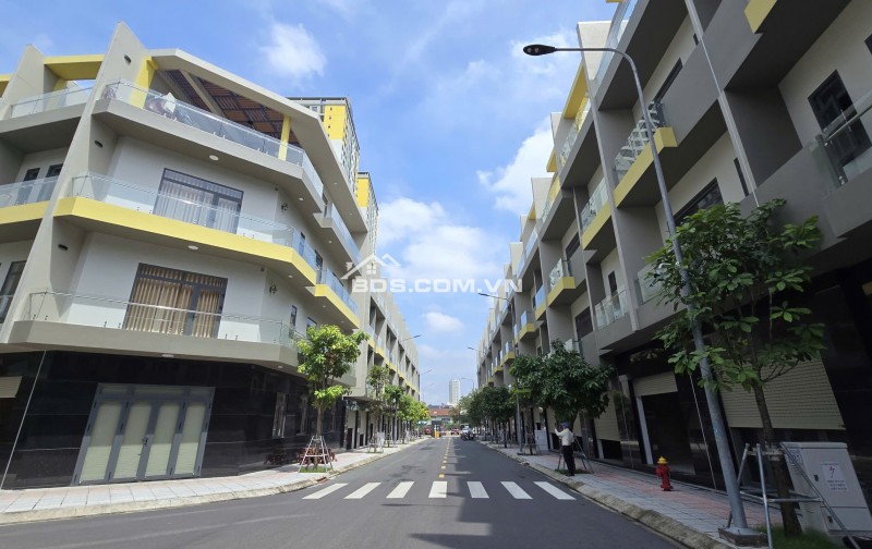 Nhà mặt phố Thống Nhất, quốc lộ 1k - Vị trí vàng, kinh doanh đỉnh, diện tích sử dụng từ 220m2, 4 tầng, 5PN, 6WC, giá hời chỉ 7x tỷ