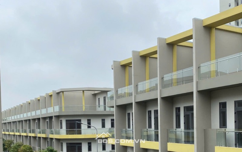 NHÀ PHỐ 4 TẦNG UNI VALLEY – “ĐỊA CHỈ VÀNG” CHO NHÀ ĐẦU TƯ KHÓ TÍNH