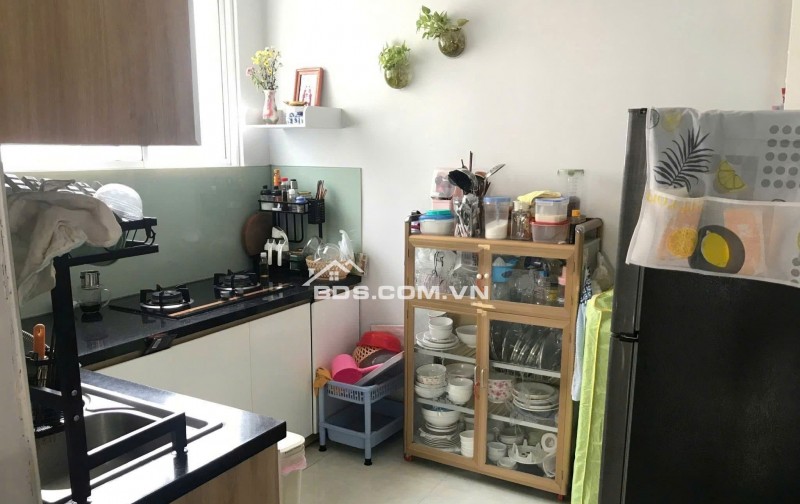 C/c Kỳ Đồng, Lầu 2, Trương Định, P9, Q3, 70m2, 2PN, Nội thất, 9tr5/tháng.