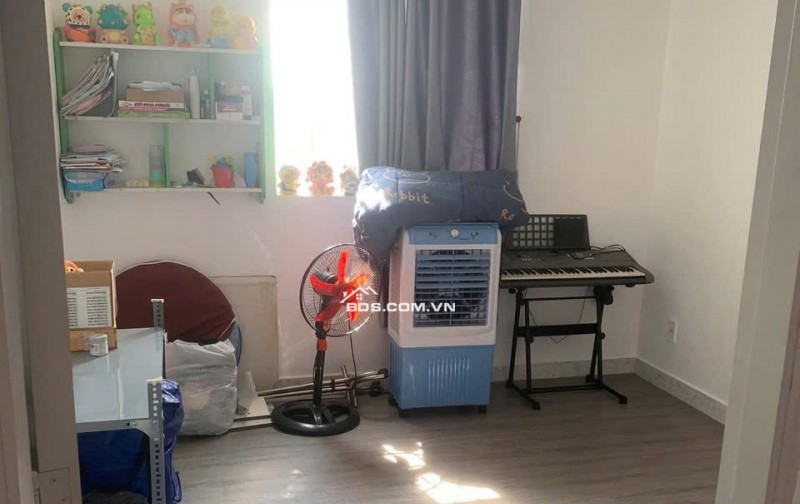 Chung cư 590, CMT8, Phường 11, Quận 3: 70m2, 2PN, thang bộ, 9tr