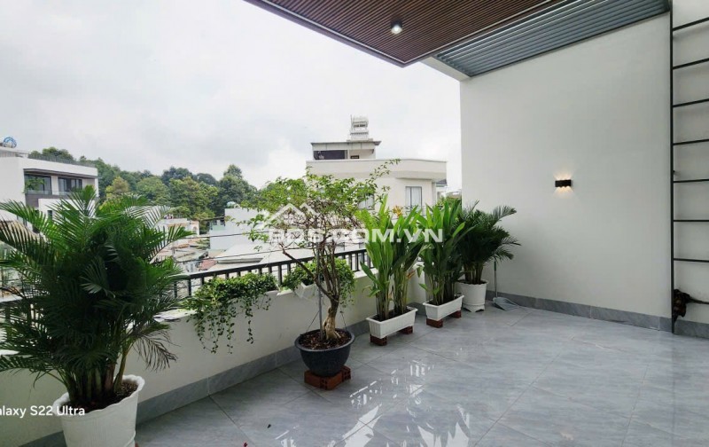  BÁN NHÀ MẶT TIỀN KINH DOANH – NHÀ MỚI XÂY, KIẾN TRÚC HIỆN ĐẠI – PHƯỜNG DĨ AN, TP. DĨ AN